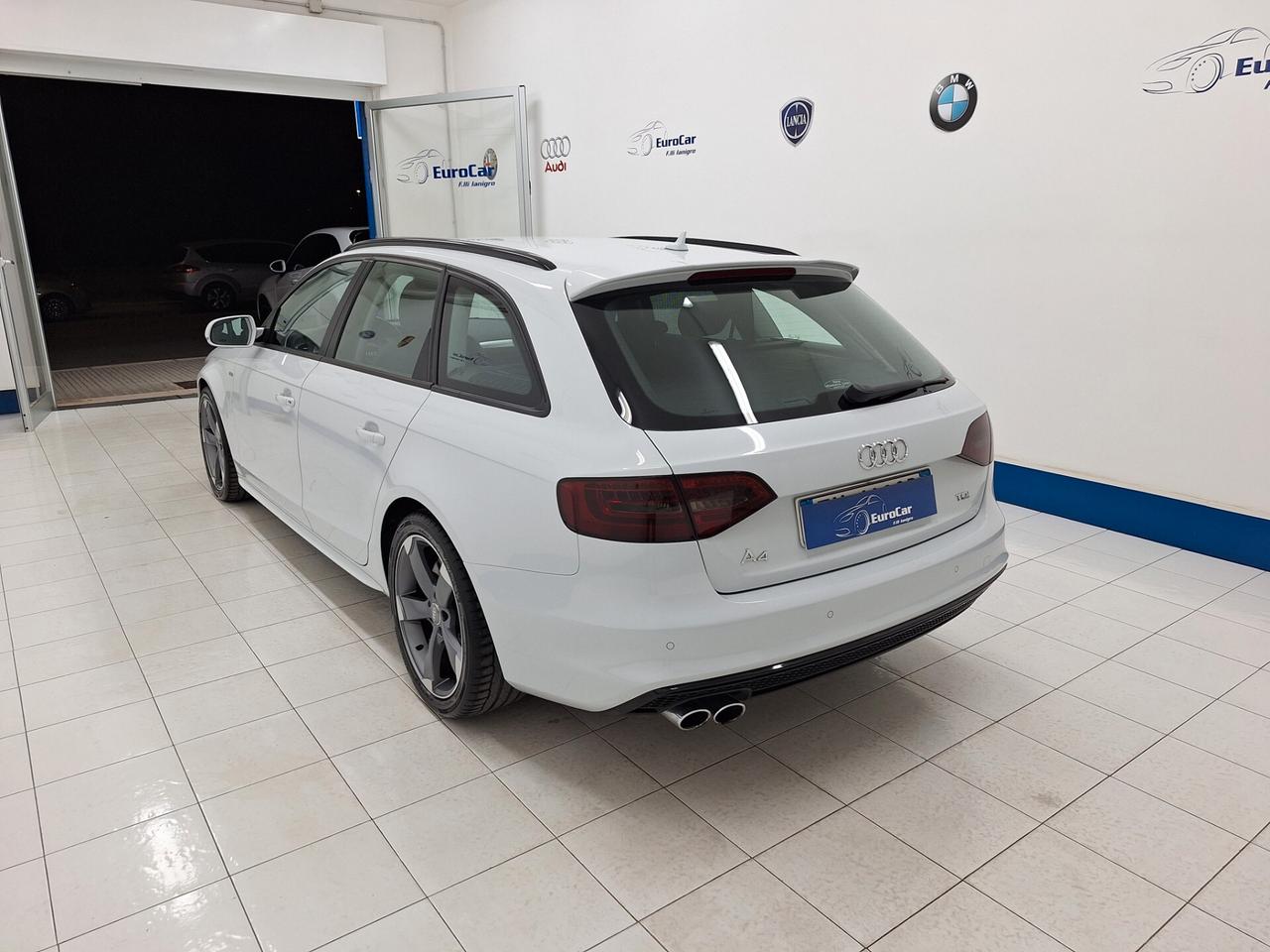 Audi A4 Avant 2.0 TDI 150cv Multitronic S-line