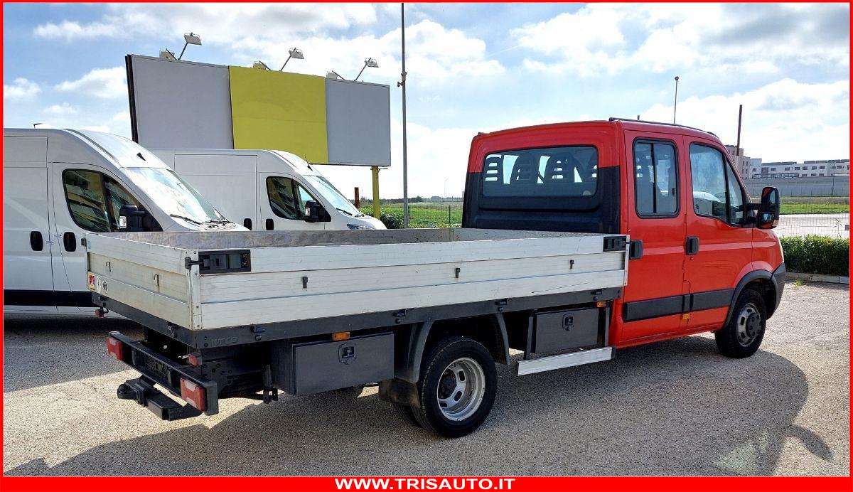 IVECO Daily 40C14D 3.0D 6 posti Cassonato (PATENTA B)