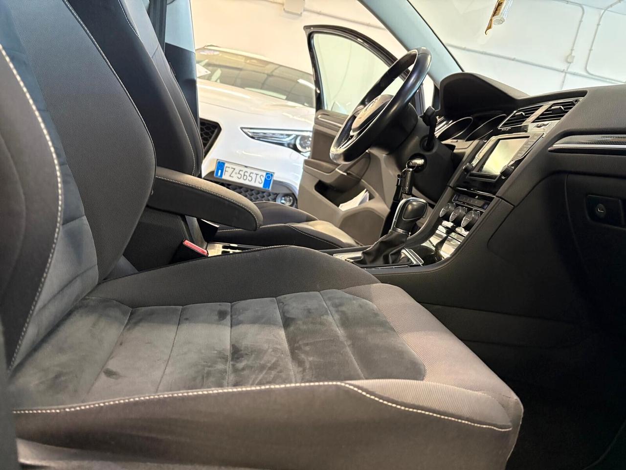 Volkswagen Golf HIGHLINE 1.6 TDI 110 CV DSG 5p.