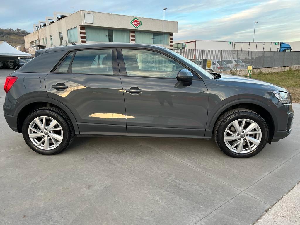 Audi Q2 30 TDI S tronic Business Design