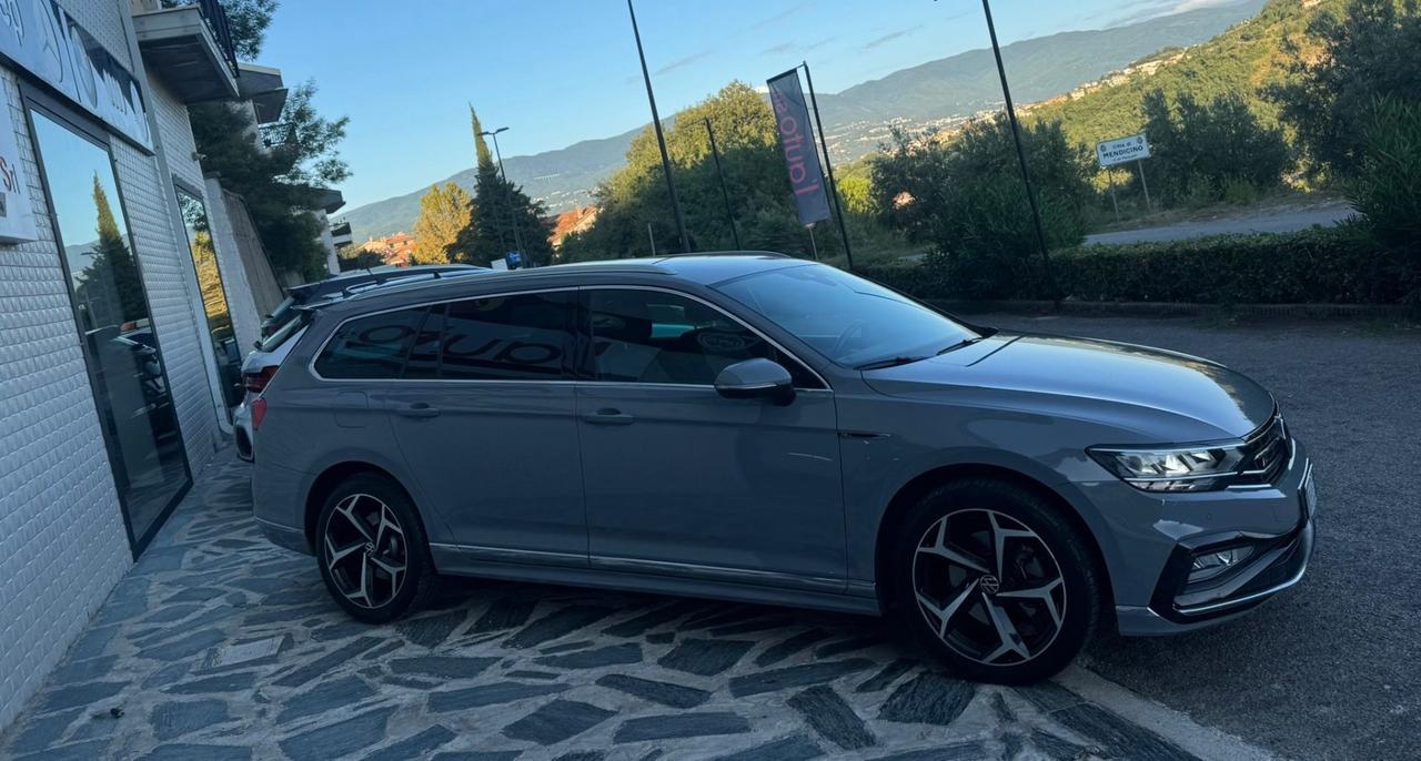 Volkswagen Passat 2.0 TDI DSG R-Line