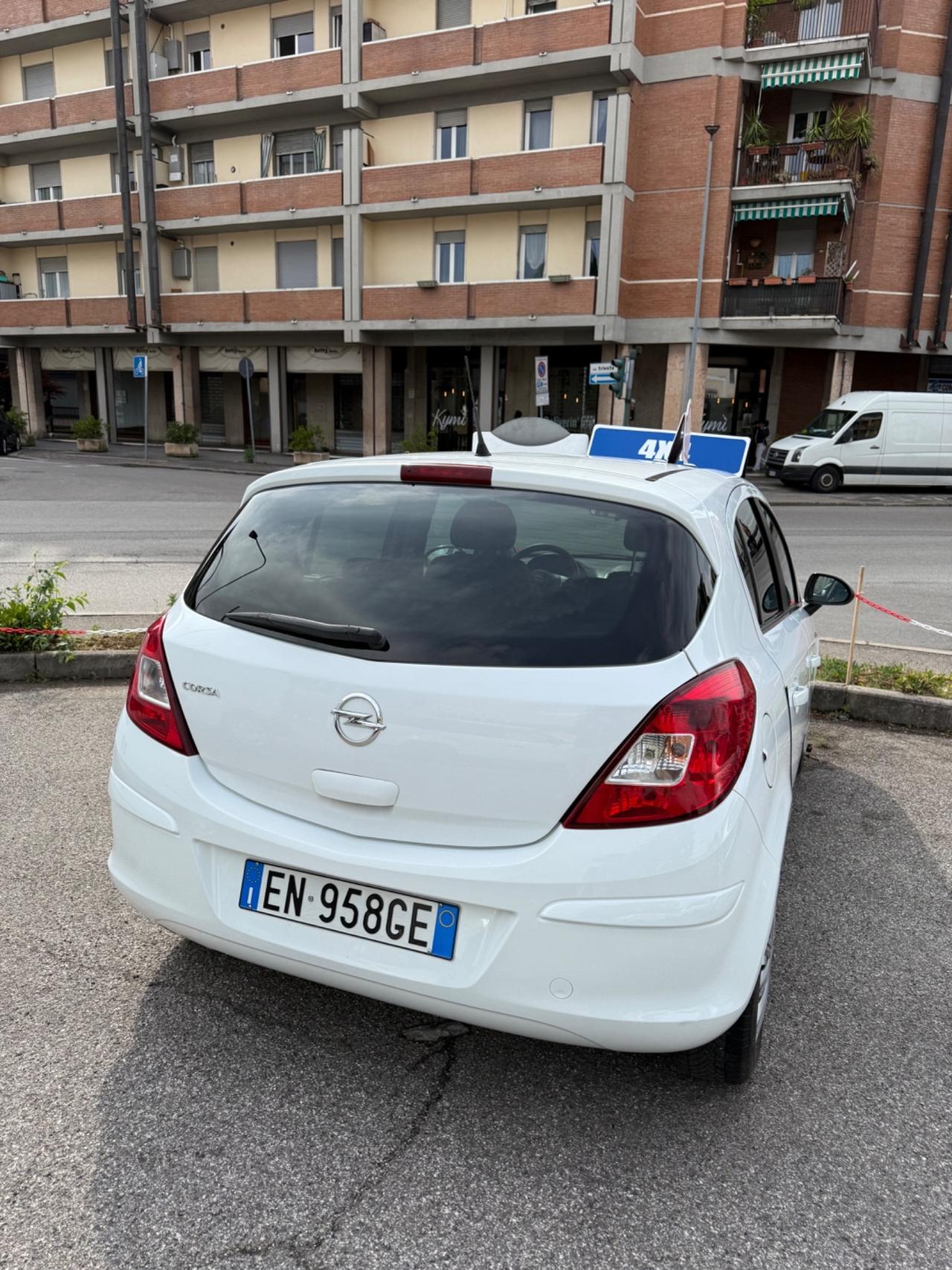 Opel Corsa 1.2 85CV 5 porte GPL-TECH Elective