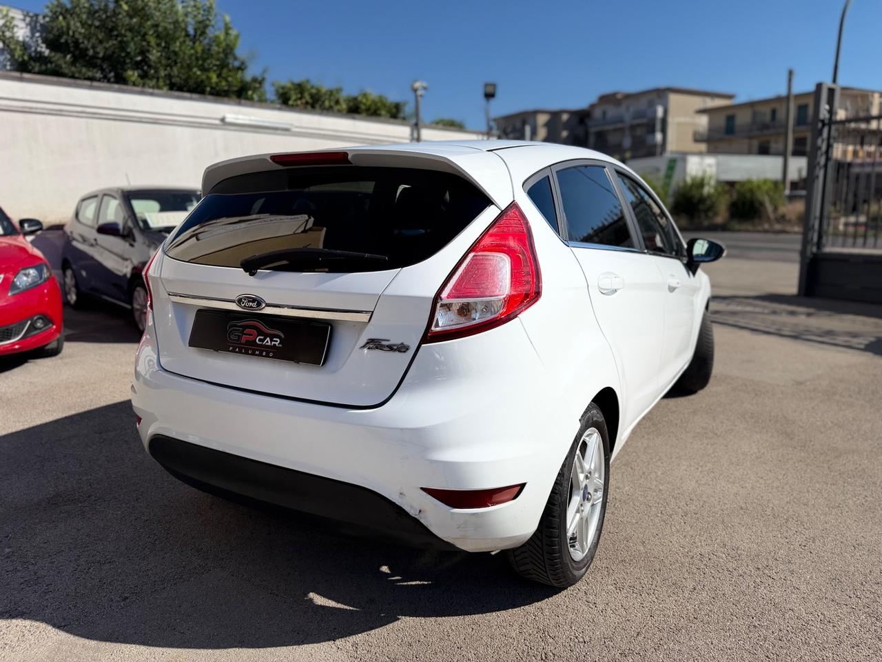 Ford Fiesta 1.5 TDCi 75CV 5 porte Titanium