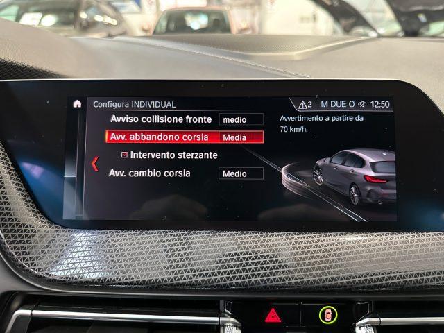 BMW 118 d Sport Auto - LED - 17" - Carplay - Telecamera