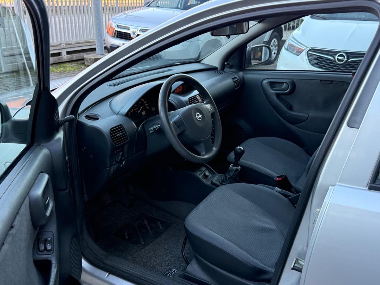 Opel Corsa 1.2i 16V cat 5 porte Comfort