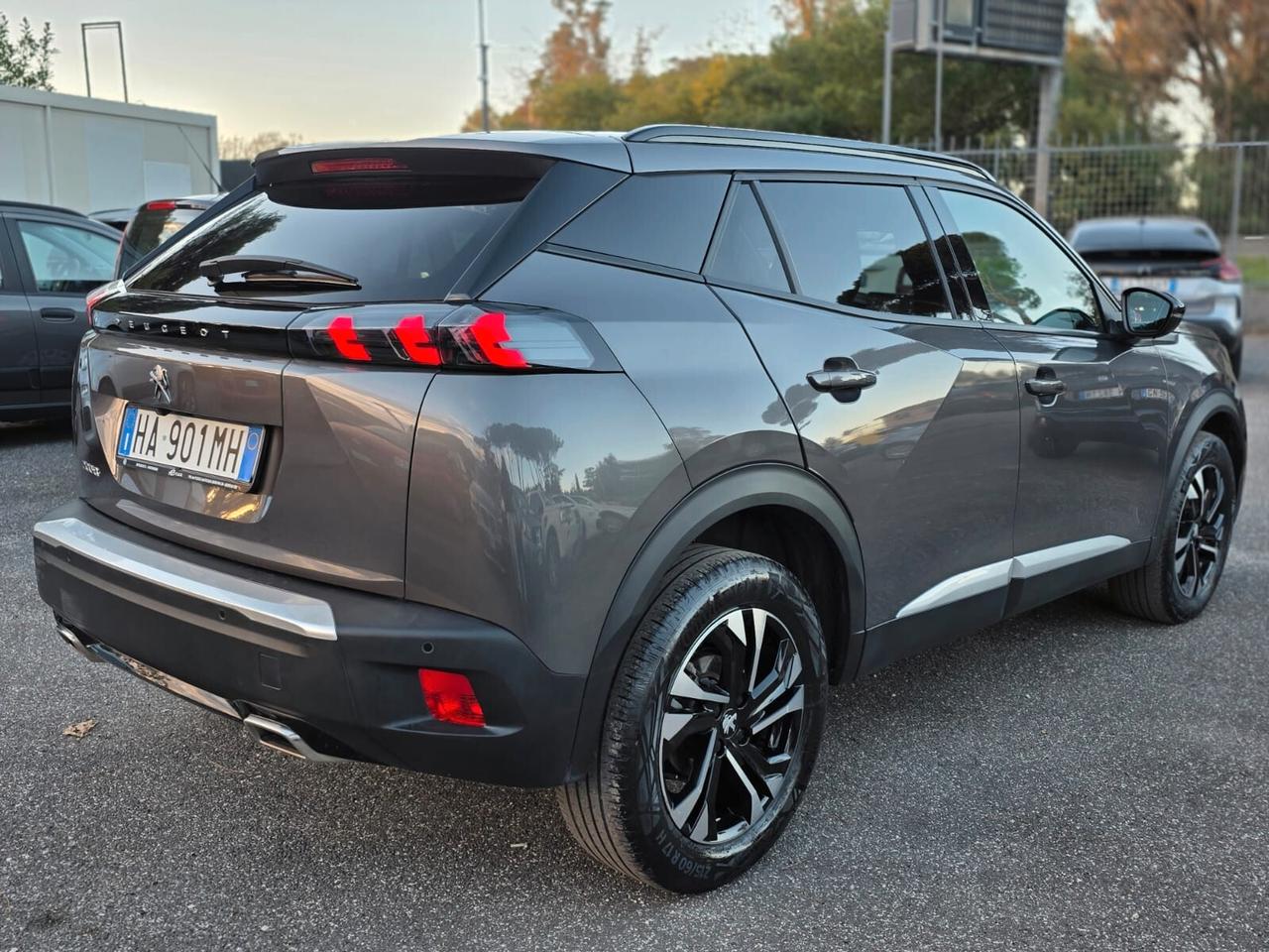 Peugeot 2008 PureTech 130 S&S EAT8 Allure