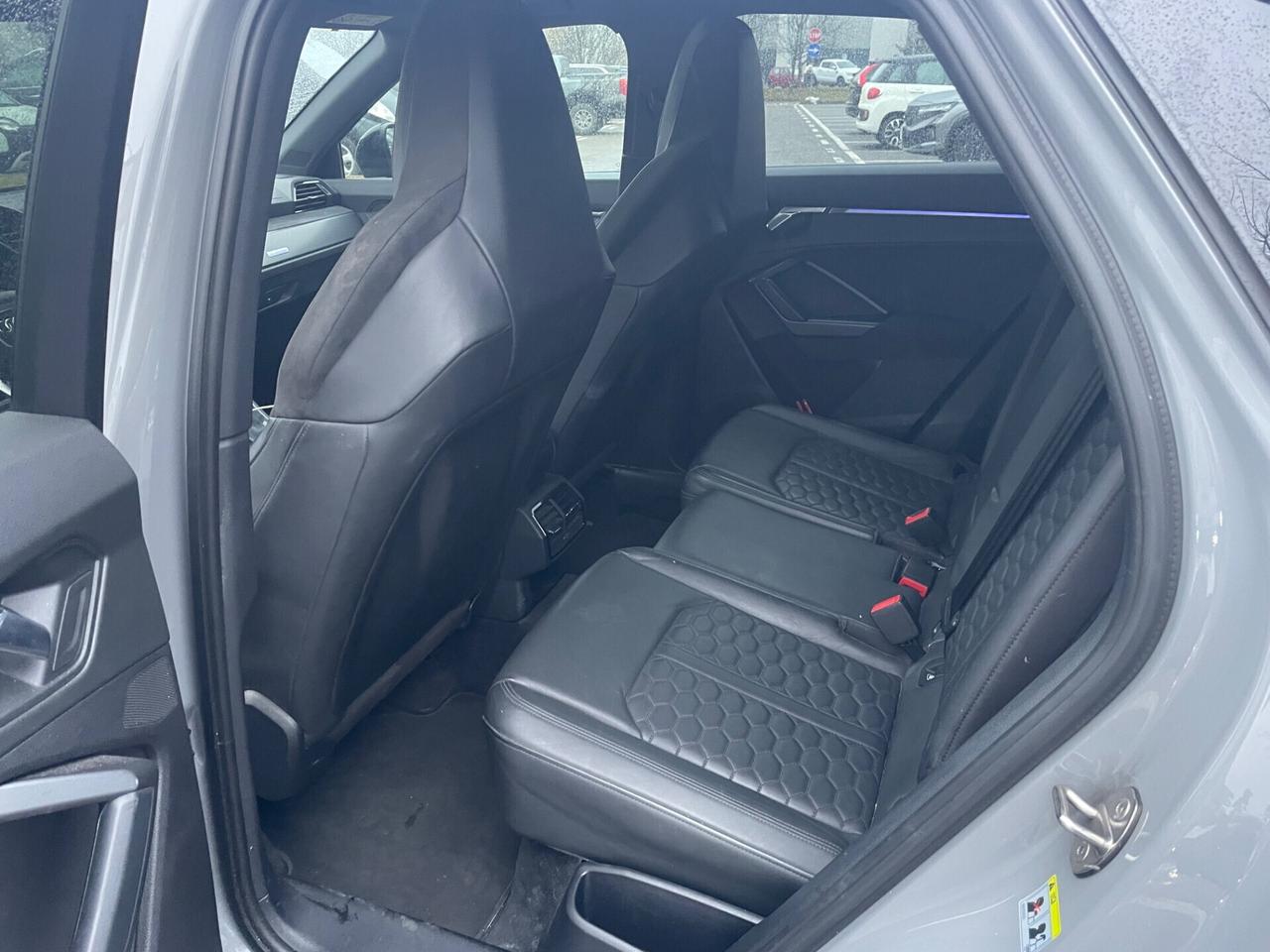 Audi RSQ3 SPB quattro*Automatik*Navi*Pelle