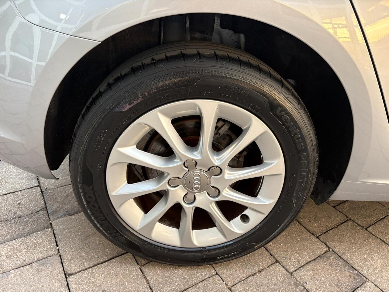 Audi A3 Sportback 1.6 TDI 110cv Ambiente