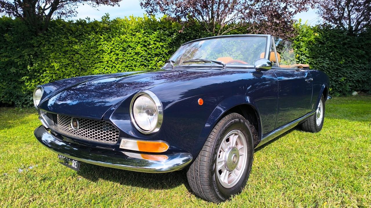 Fiat 124 Spider CS 1600, TARGA ORO