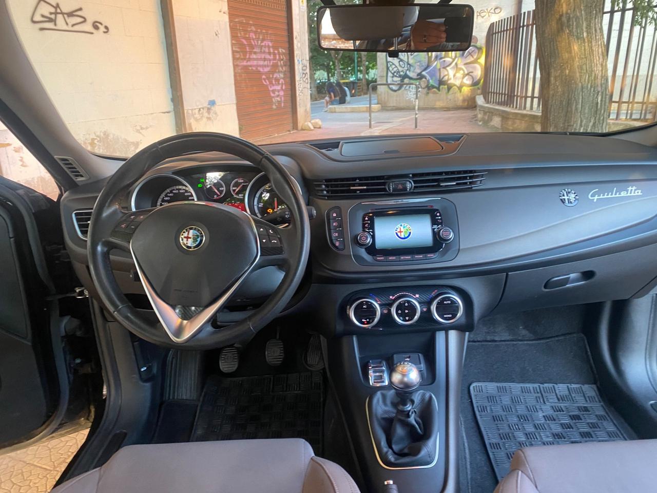 Alfa Romeo Giulietta 1.6 JTDm-2 105 CV Distinctive