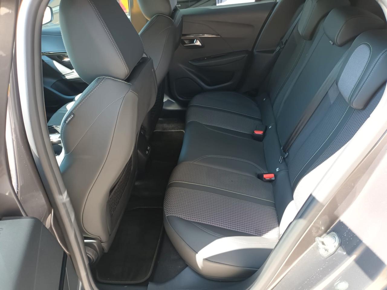Peugeot 208 GT 1.2 PureTech 100 CV Stop&Start 5 porte