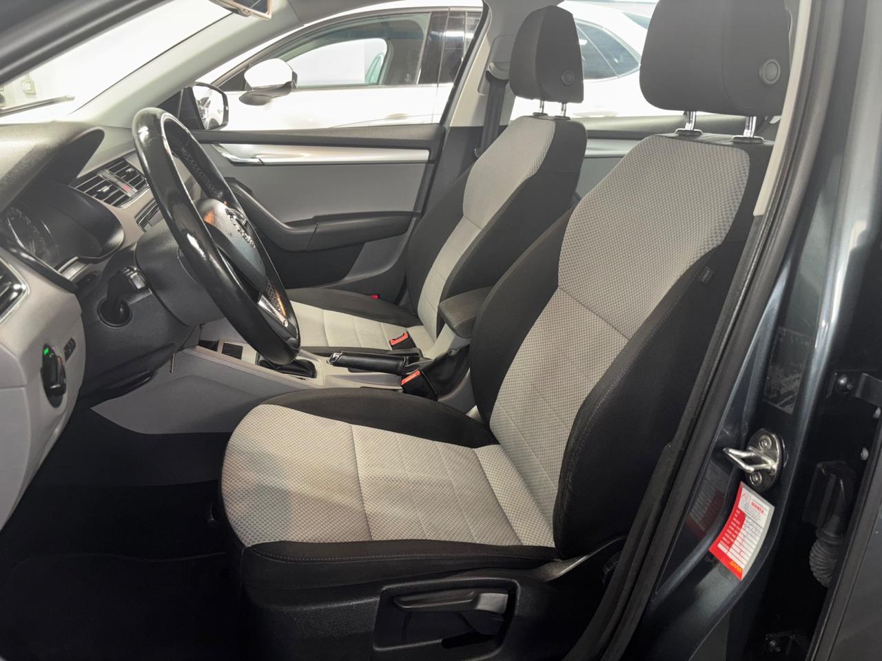 Skoda Octavia 1.6 TDI DSG AUTOMATIC SW