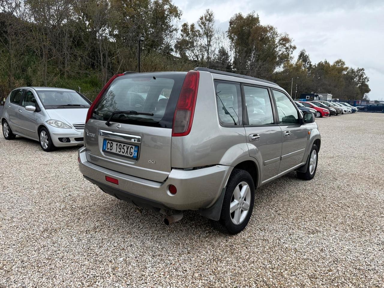 Nissan X-Trail 2.2 dCi Elegance