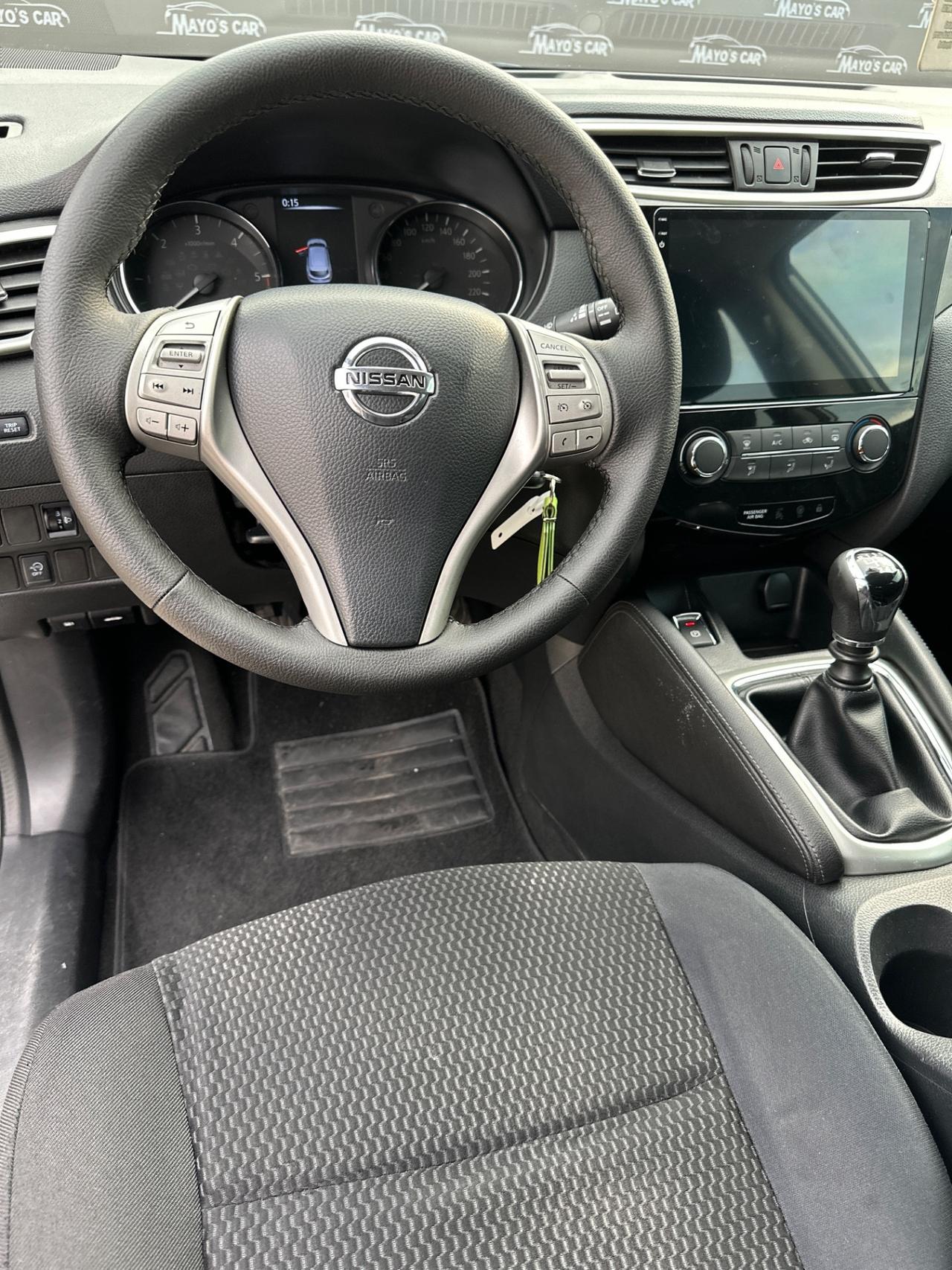 NISSAN QASHQAI (anno 2015)
