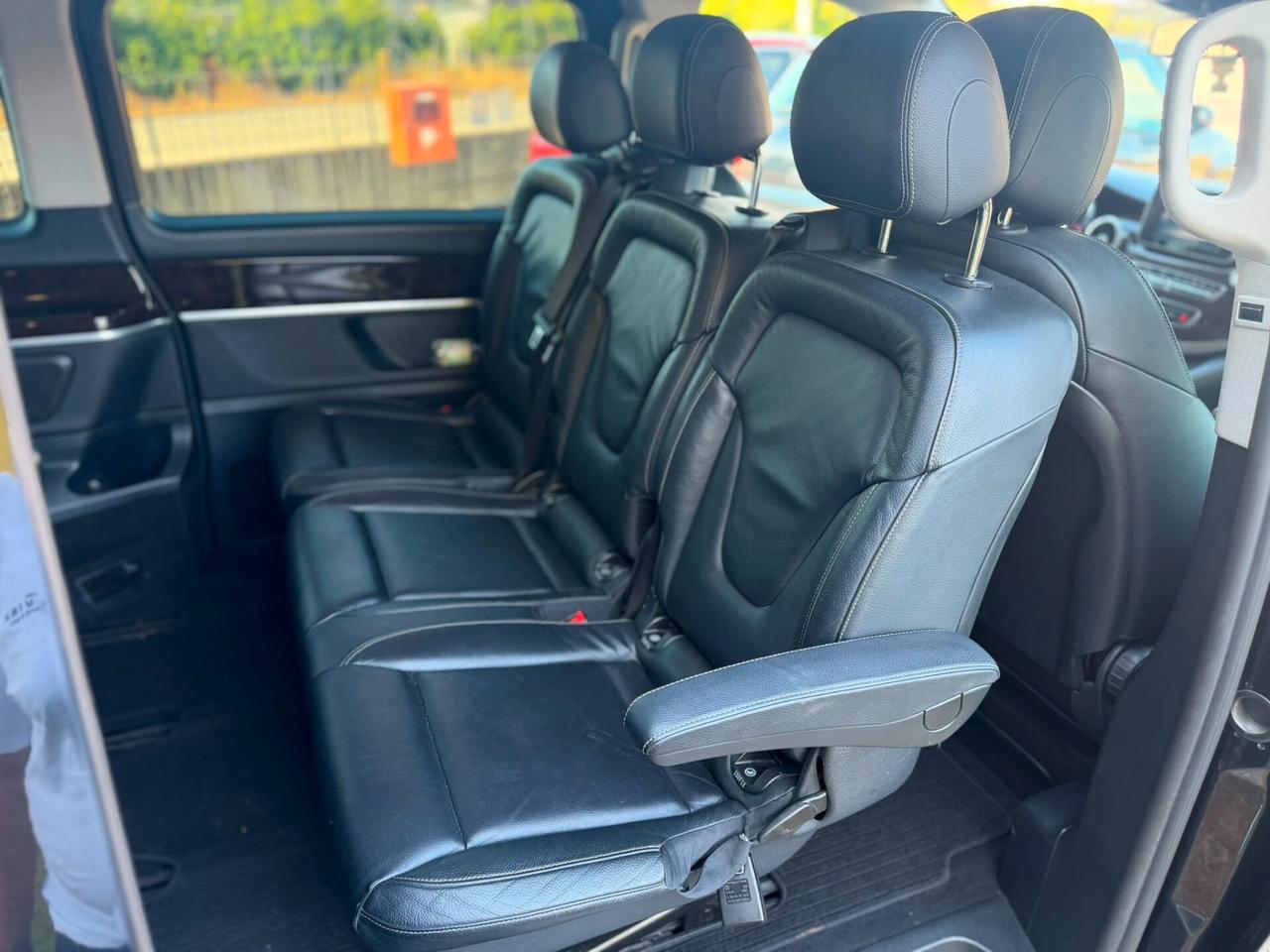 Mercedes-benz V 250 Mercedes V250d Automatic 4Matic Premium Extralong