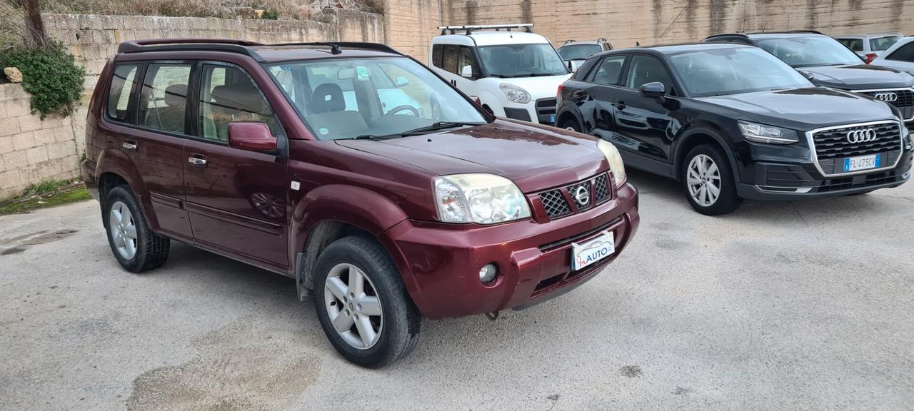 Nissan X-Trail 2.2 dCi Elegance