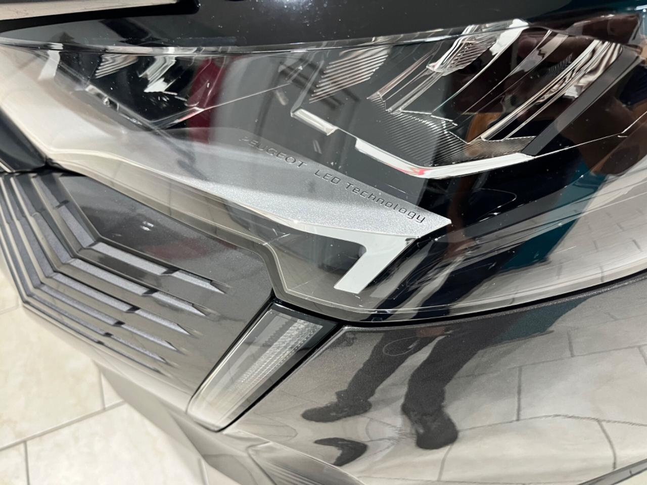 PEUGEOT 3008 *FULL LED *UNICOPROPRIETARIO *KM CERTIFICATI