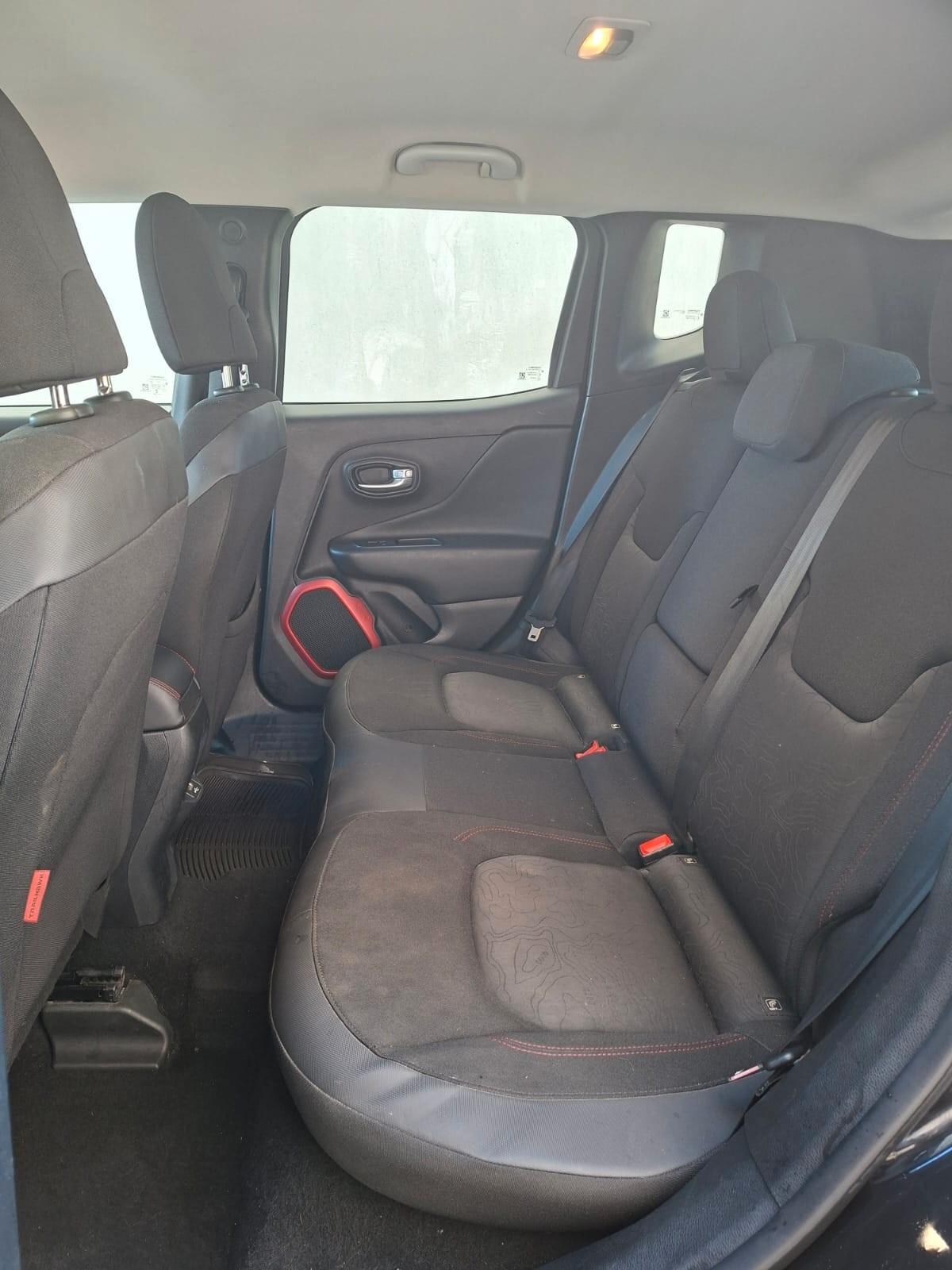 Jeep Renegade 2.0 Mjt 170CV 4WD Active Drive Low Trailhawk