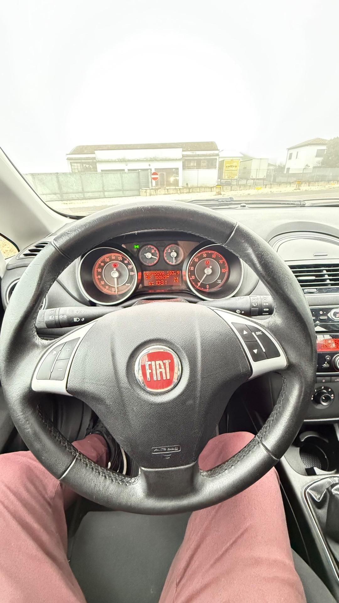 Fiat Punto 1.4 S&S 8V 5 porte Easy