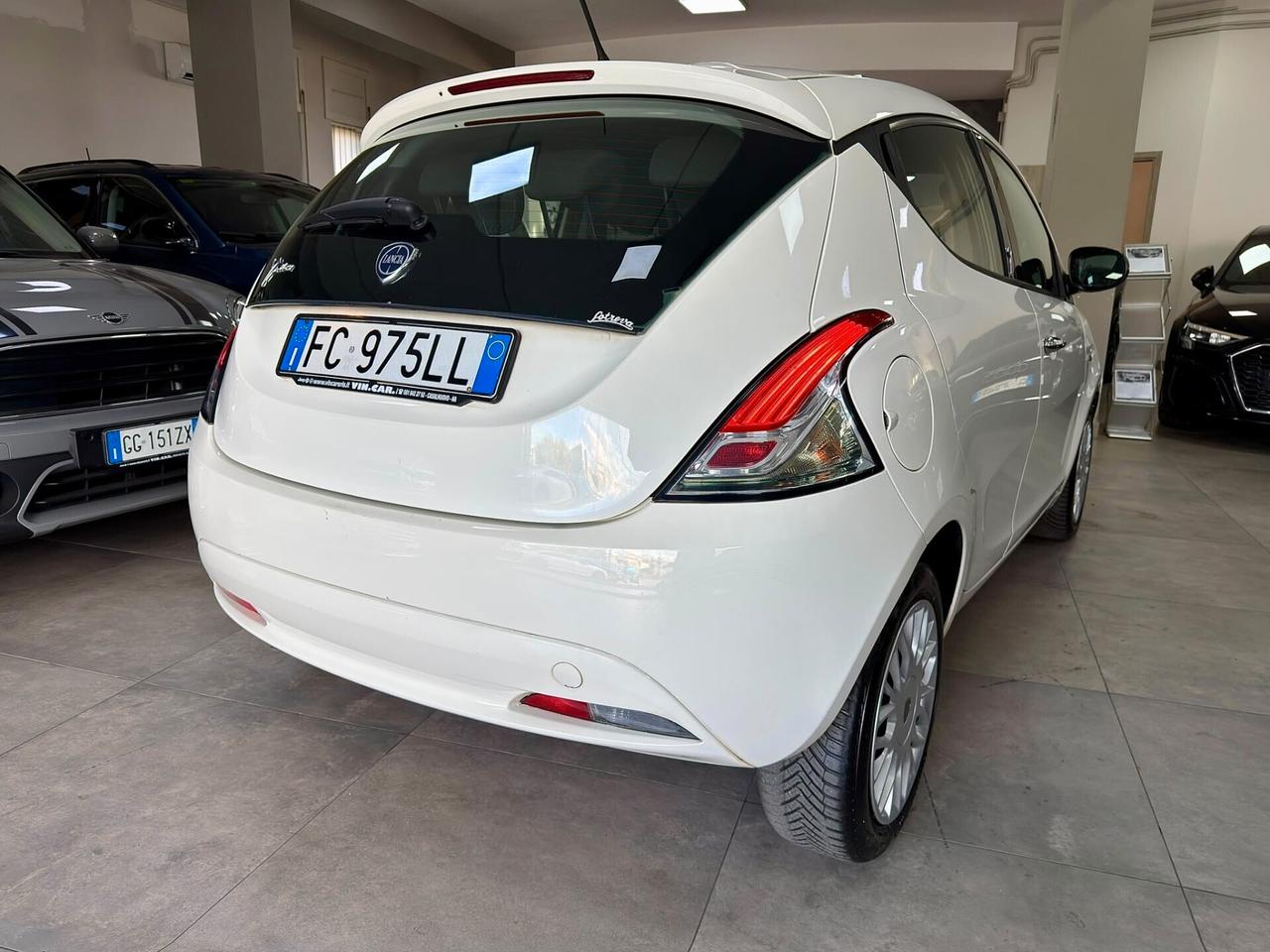 Lancia Ypsilon 1.2 69cv GPL Silver 2016