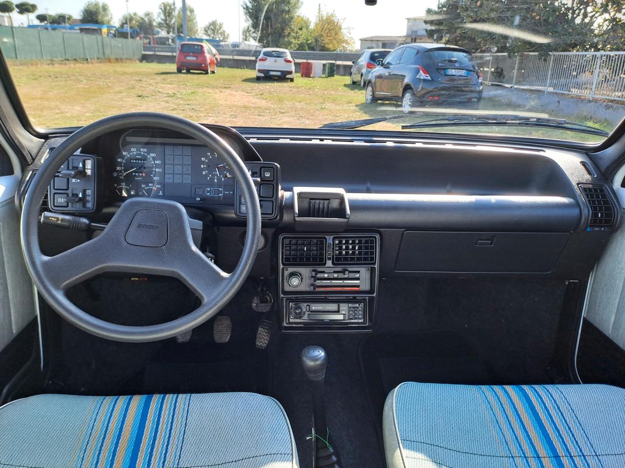 FIAT UNO STING 9.0 Benzina