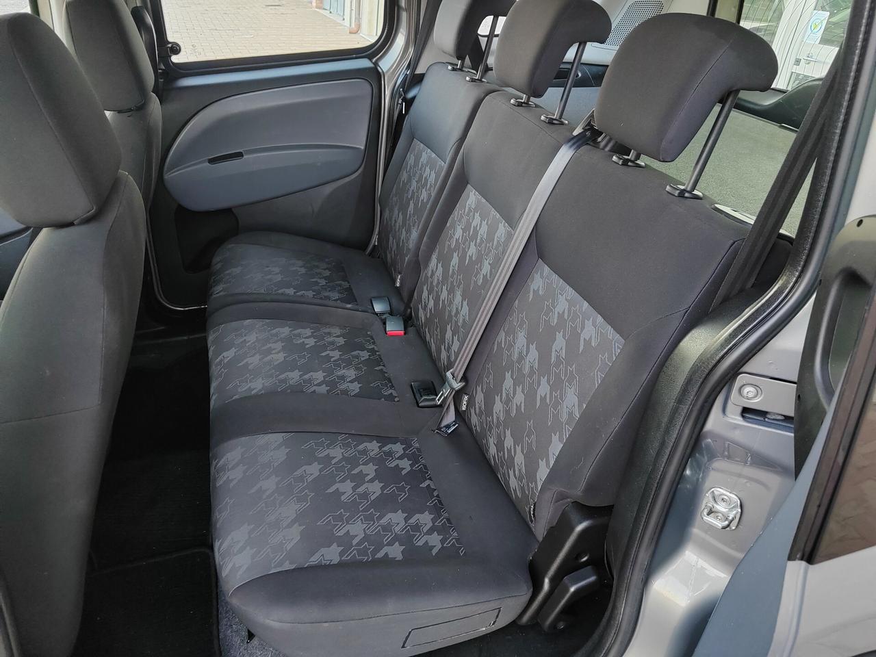 Opel Combo 1.6 CDTi 90CV PC-TN Cosmo