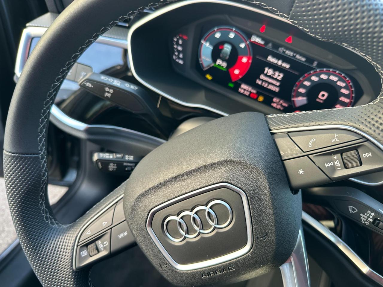 Audi Q3 Sportback 35 2.0 tdi S line edition s-tronic