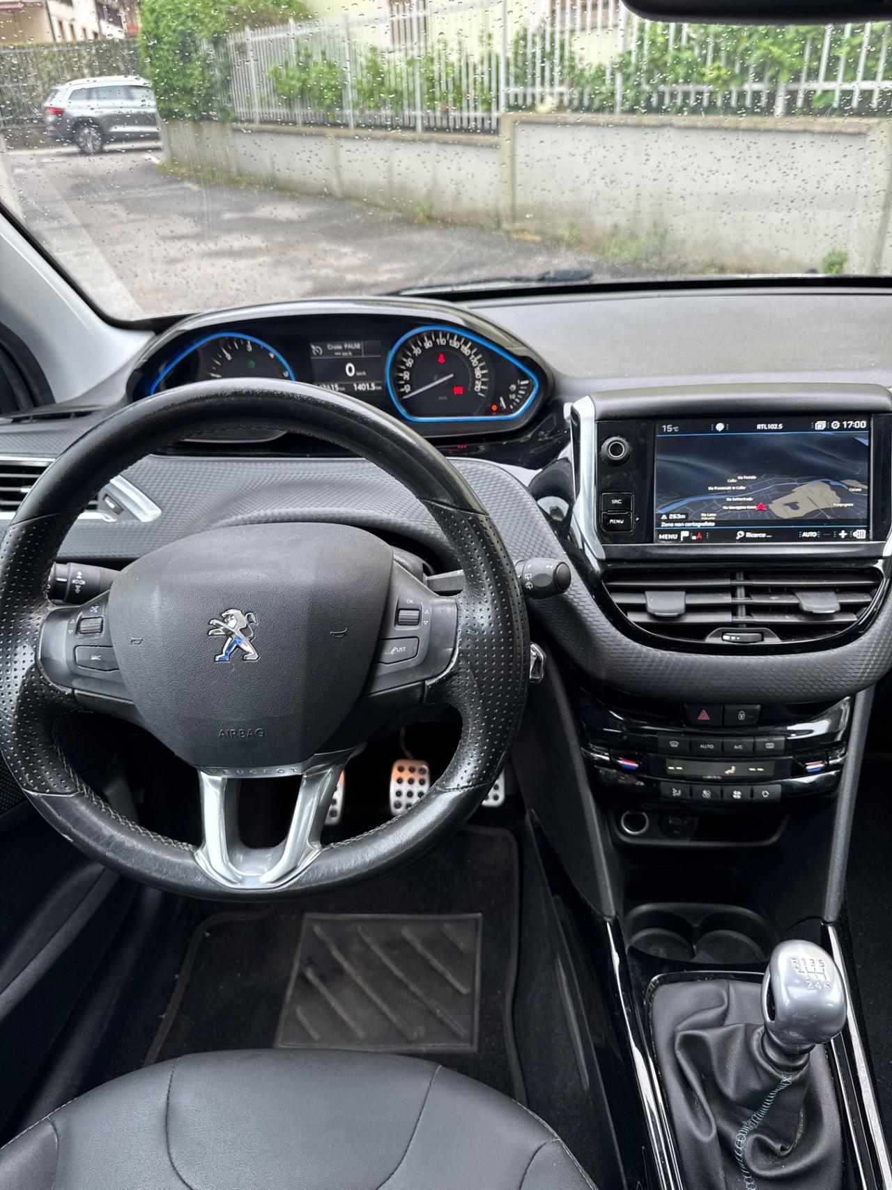 Peugeot 2008 BlueHDi 120 S&S Crossway