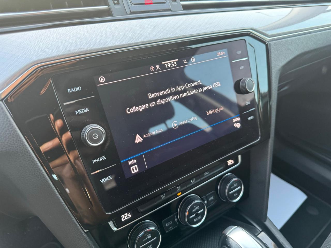 VOLKSWAGEN PASSAT 1.6 Tdi EVO Dsg - Led Navi