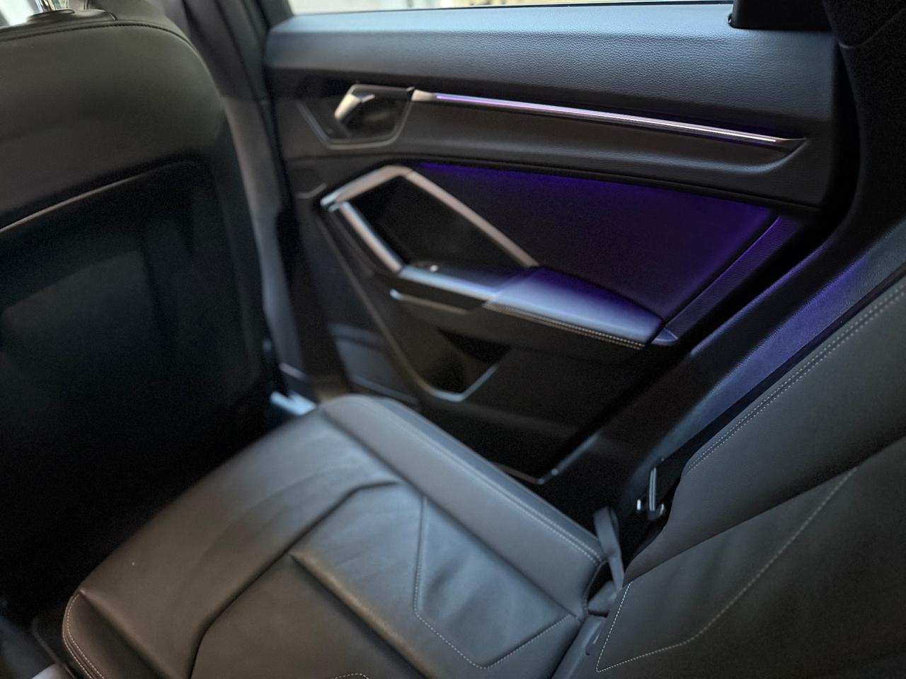 Audi Q3 35 TDI quattro S tronic Identity Black