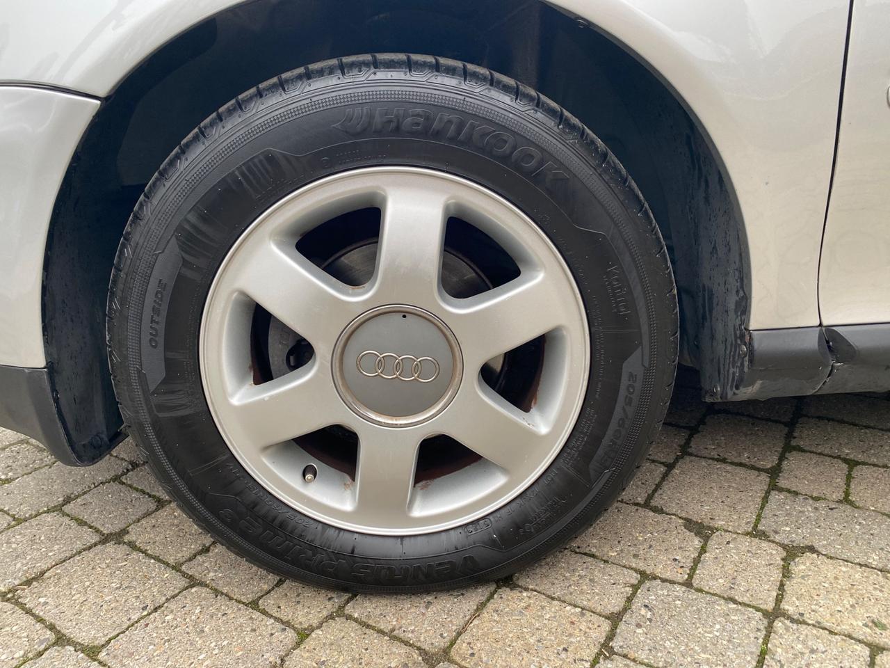 Audi A3 1.6 cat 3p. Ambition