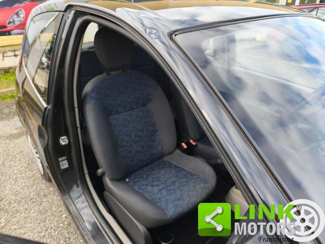 RENAULT Twingo 1.2 8V Le Iene