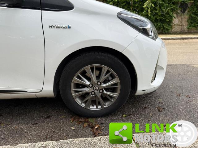 TOYOTA Yaris 1.5 Hybrid 5 porte Business