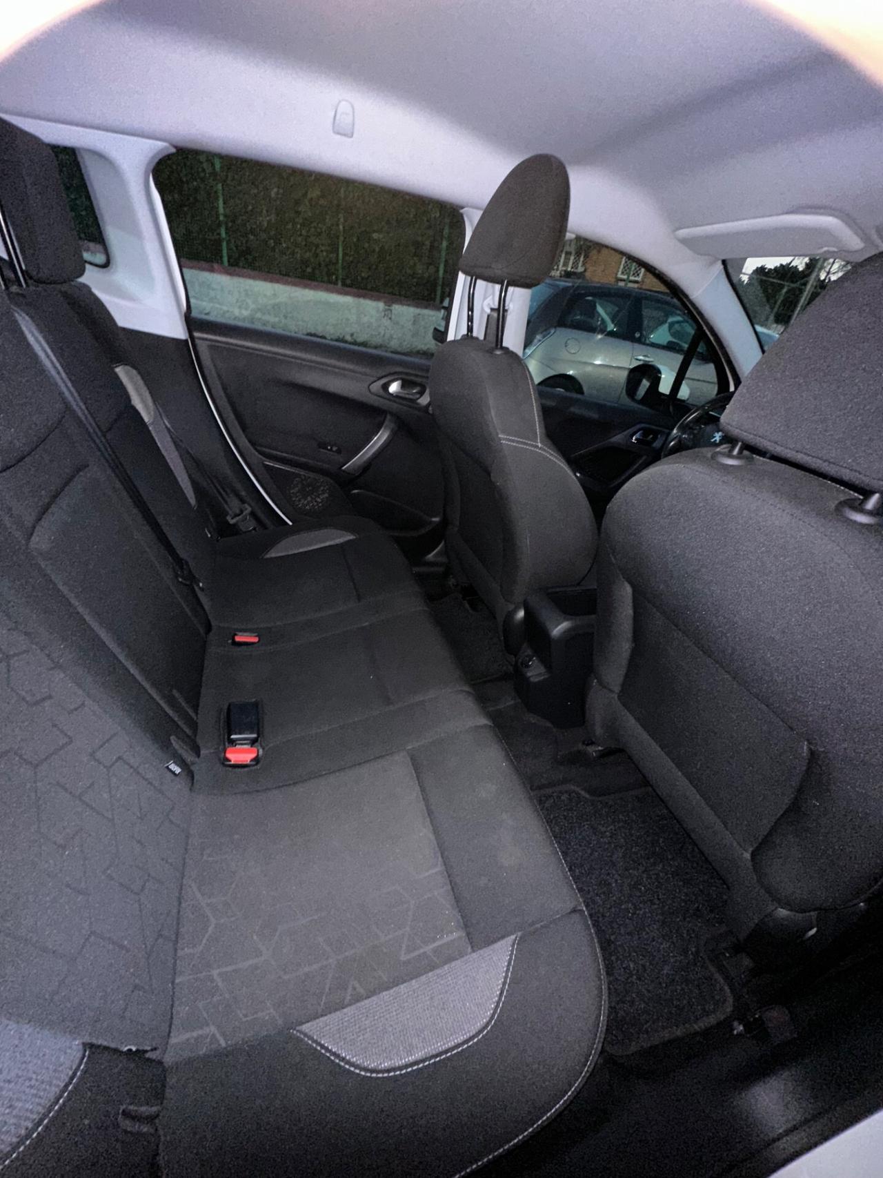 Peugeot 2008 PureTech 82 Allure