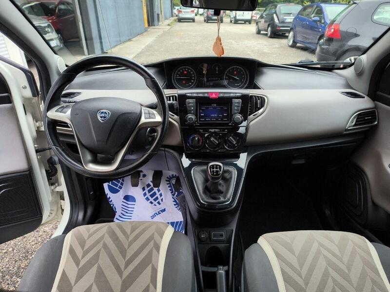 Lancia Ypsilon 1.2 Gold
