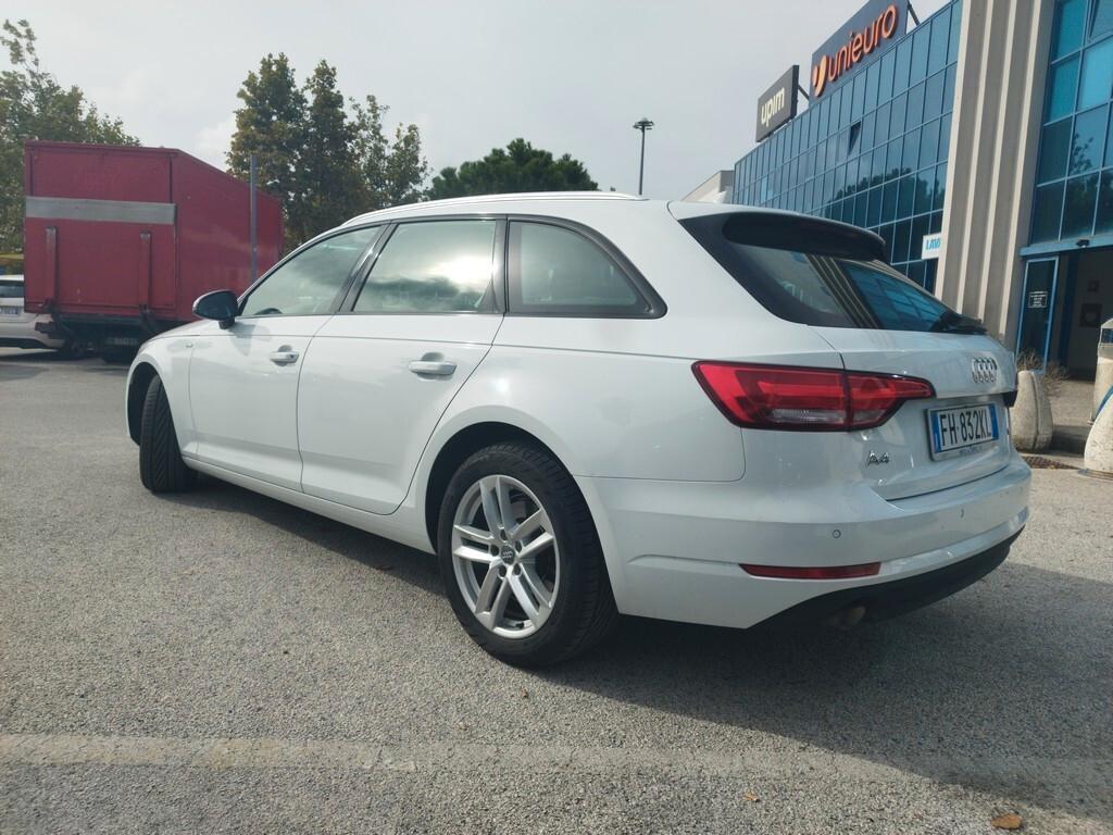 Audi A4 Avant 2.0 TDI 150 CV S tronic