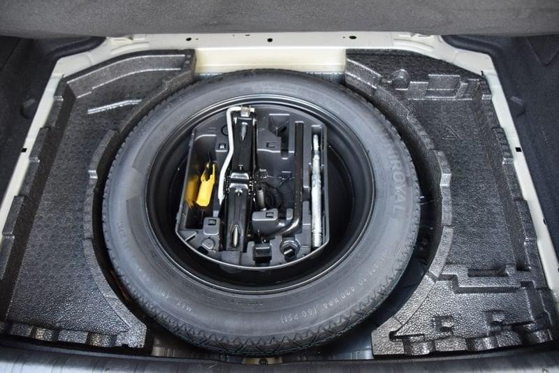 Peugeot 308 BlueHDi 100 S&S Business *NAVIGATORE*