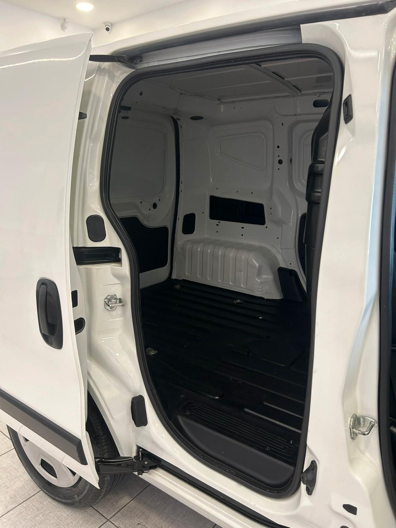 Fiat Fiorino 1.3 MJT 95CV Cargo SX 2022