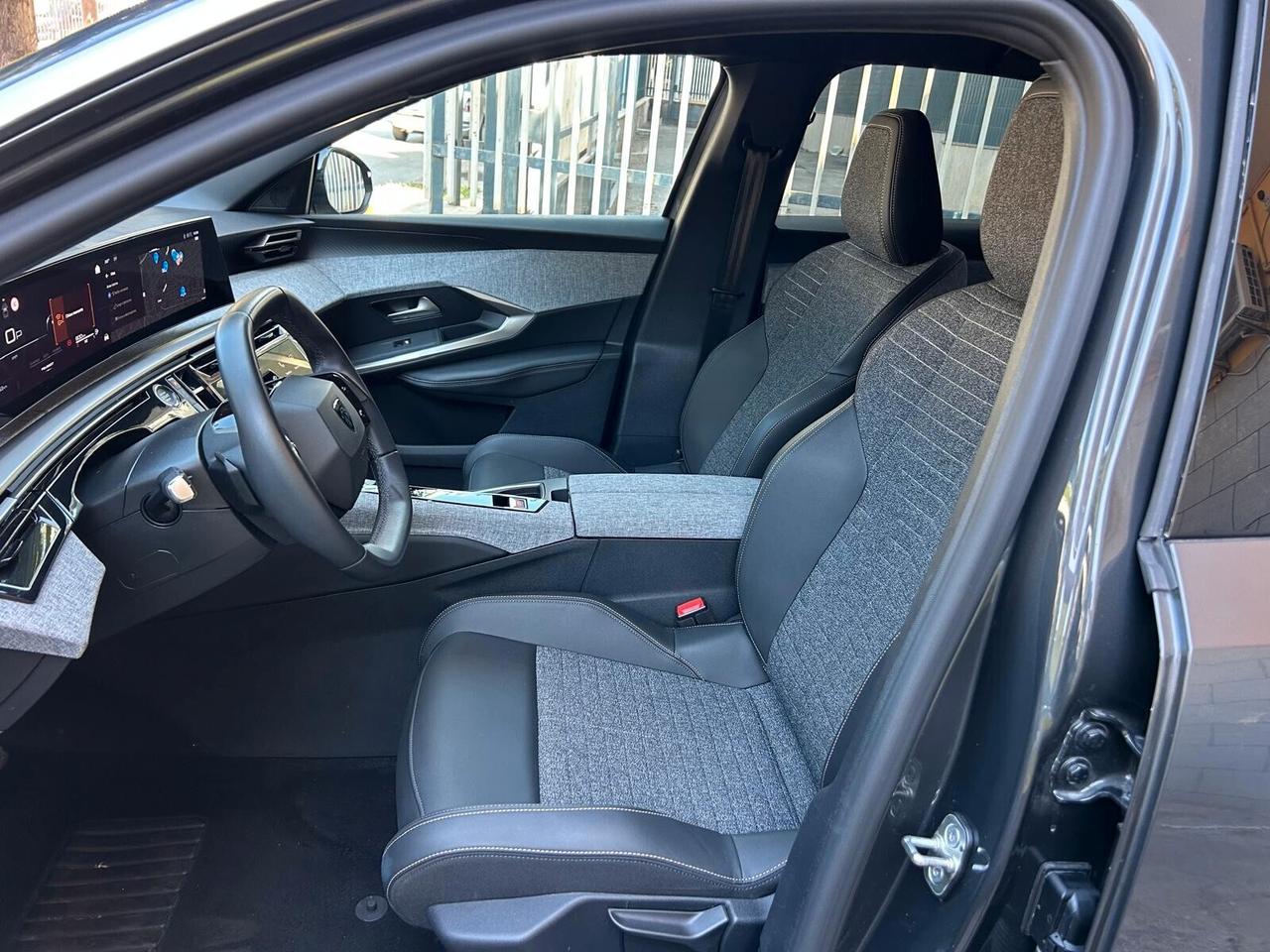Peugeot 3008 Hybrid 145 e-DCS6 Allure