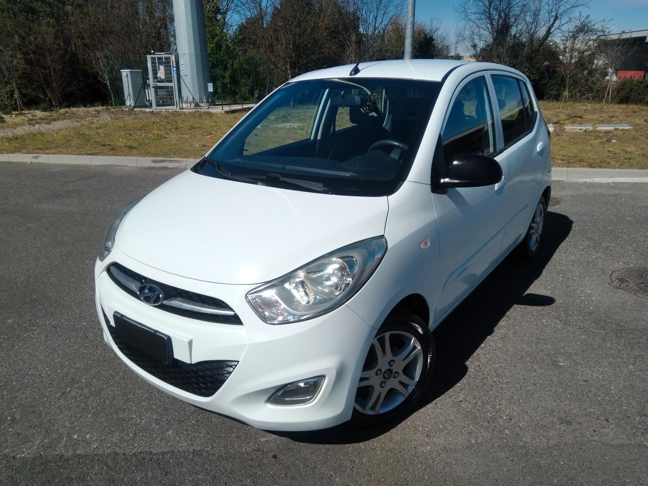 Hyundai i10 1.1 69cv 12V Sound Edition x neopatentati