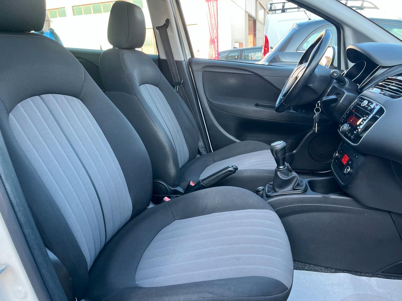 Fiat Punto 1.3 MJT II S&S 95 CV 5 porte Street