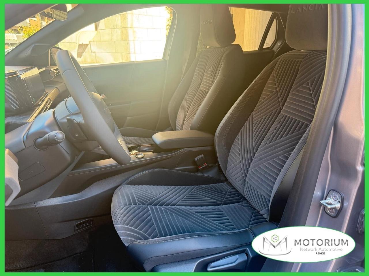 Lancia Ypsilon 1.2 TURBO Hybrid e-DCT LX 05/2025