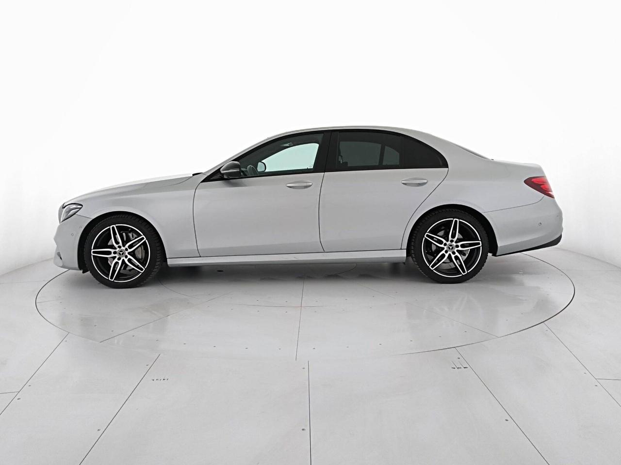 Mercedes Classe E E 220d Berlina Premium 4matic