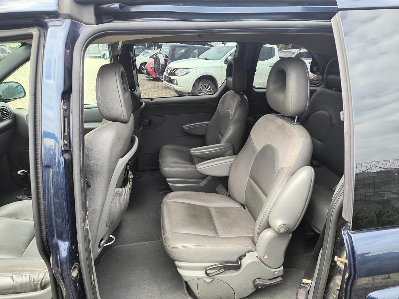 Chrysler Voyager 2.5 CRD cat LX Leather