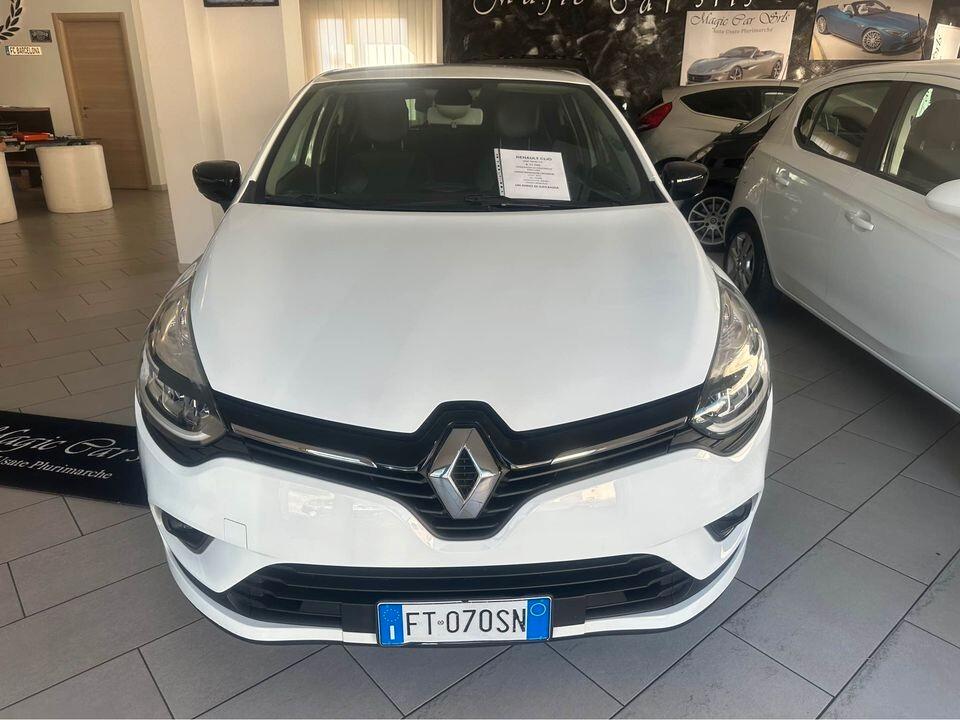 Renault Clio dCi 8V 75 CV 5 porte Moschino Intens