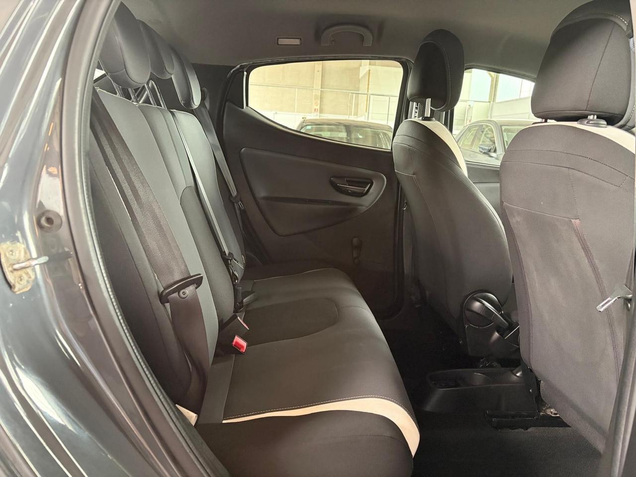 Lancia Ypsilon 1.2 69 CV 5 porte Elle
