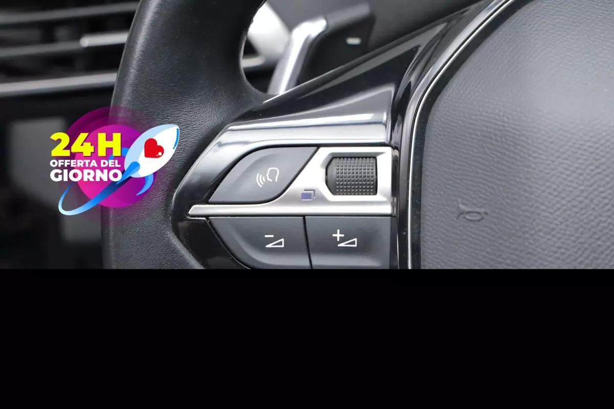 Peugeot 3008 1.6 Hybrid Phev 225CV Allure Pack e-EAT8
