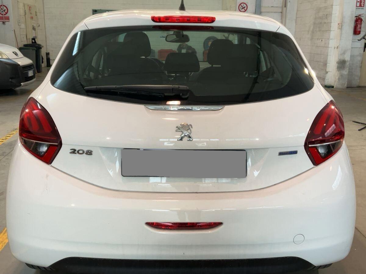 Peugeot 208 1.6 BlueHDi 100 CV Allure