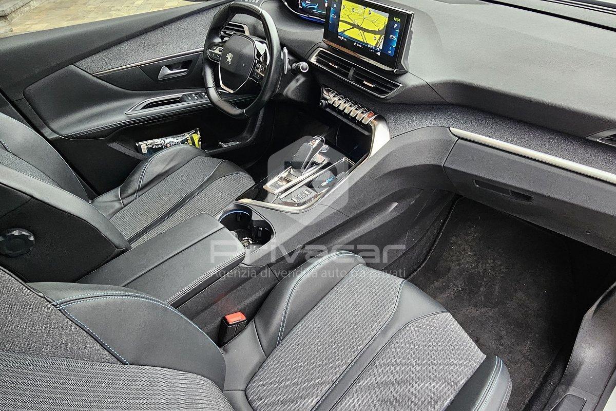 PEUGEOT 3008 Hybrid 225 e-EAT8 Allure Pack