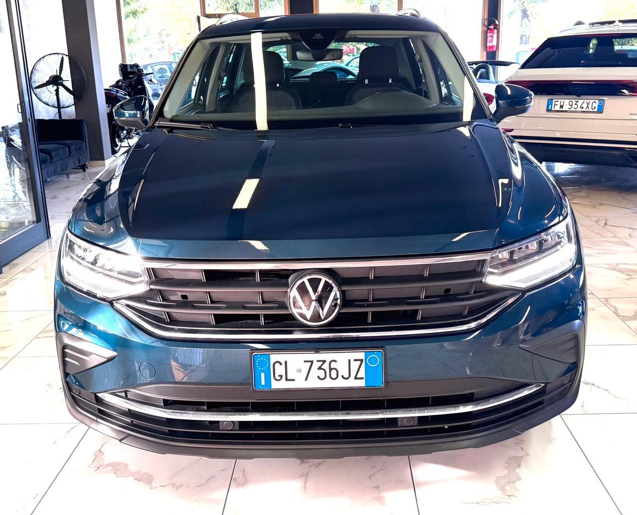 Volkswagen Tiguan IVA ESPOSTA